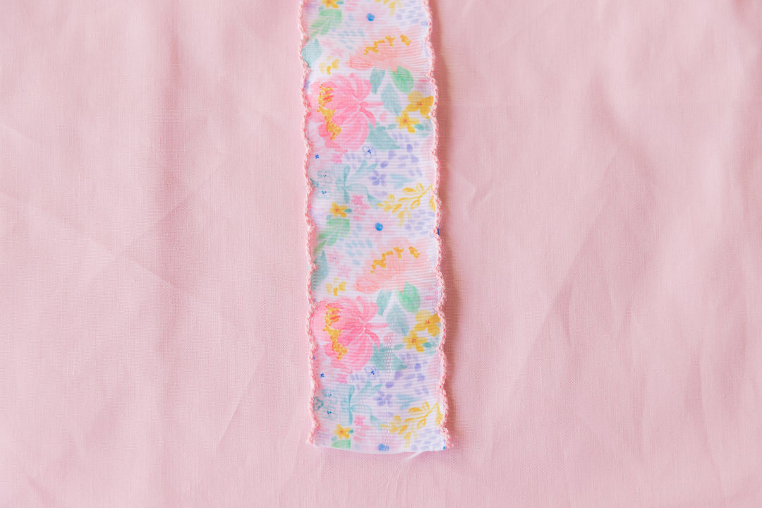 Preppy Floral Ribbon Scallop Edge