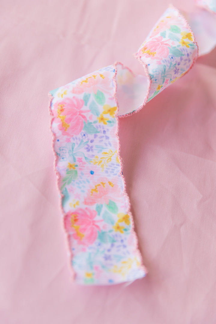 Preppy Floral Ribbon Scallop Edge