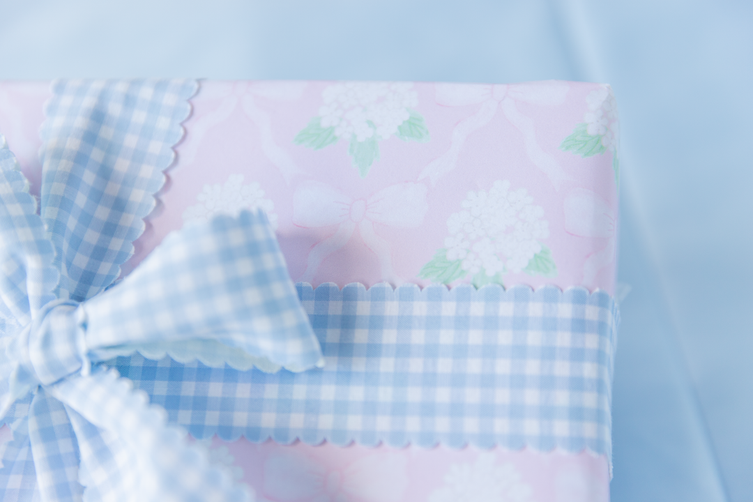 Hydrangea &amp; Bows Gift Wrap