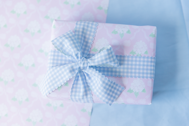 Hydrangea &amp; Bows Gift Wrap