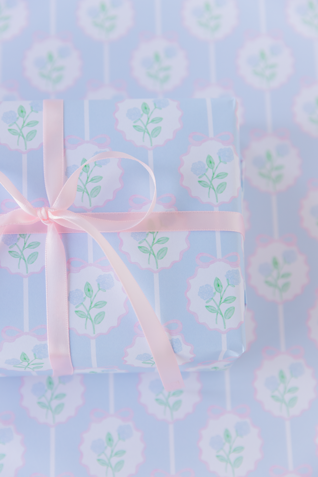 Preppy Hydrangeas Gift Wrap