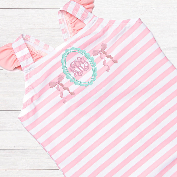 Scallop Frame Bows